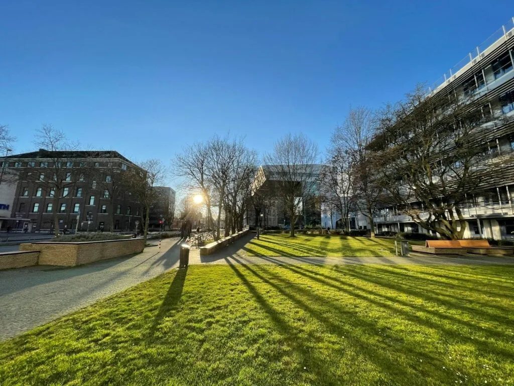 RWTH AACHEN Üniversitesi bahçesi
